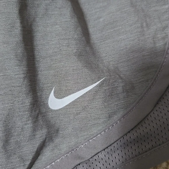 NEW! Nike Women’s Dri-Fit Shorts, Gray M - Picture 2 of 6
